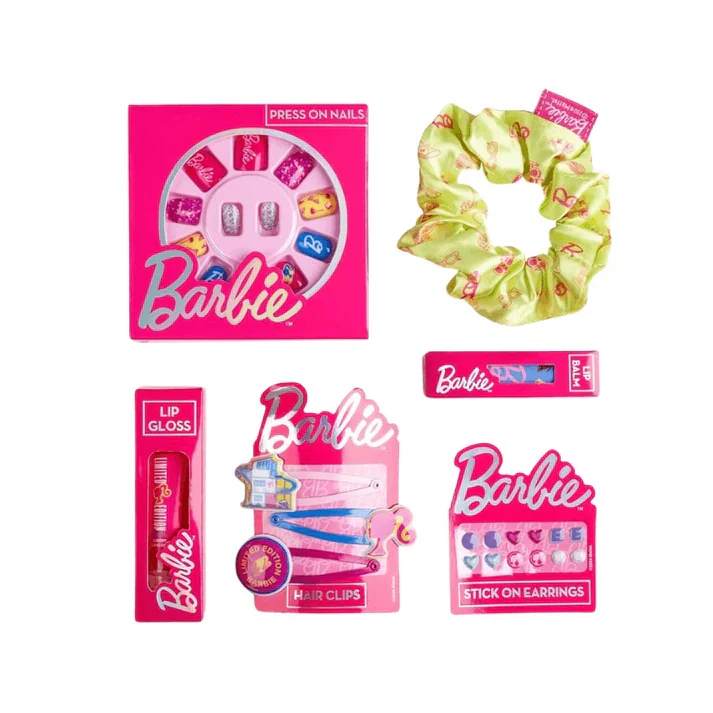Barbie Dreamhouse Beauty Set inc Lip gloss, Stick on nails, earrings & more - Image 3