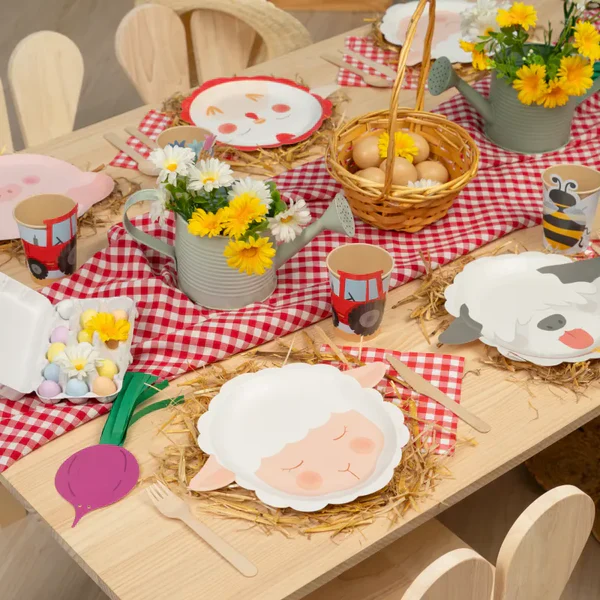 Farm Paper Plates 22.5 x 27 cm (Pack of 6)