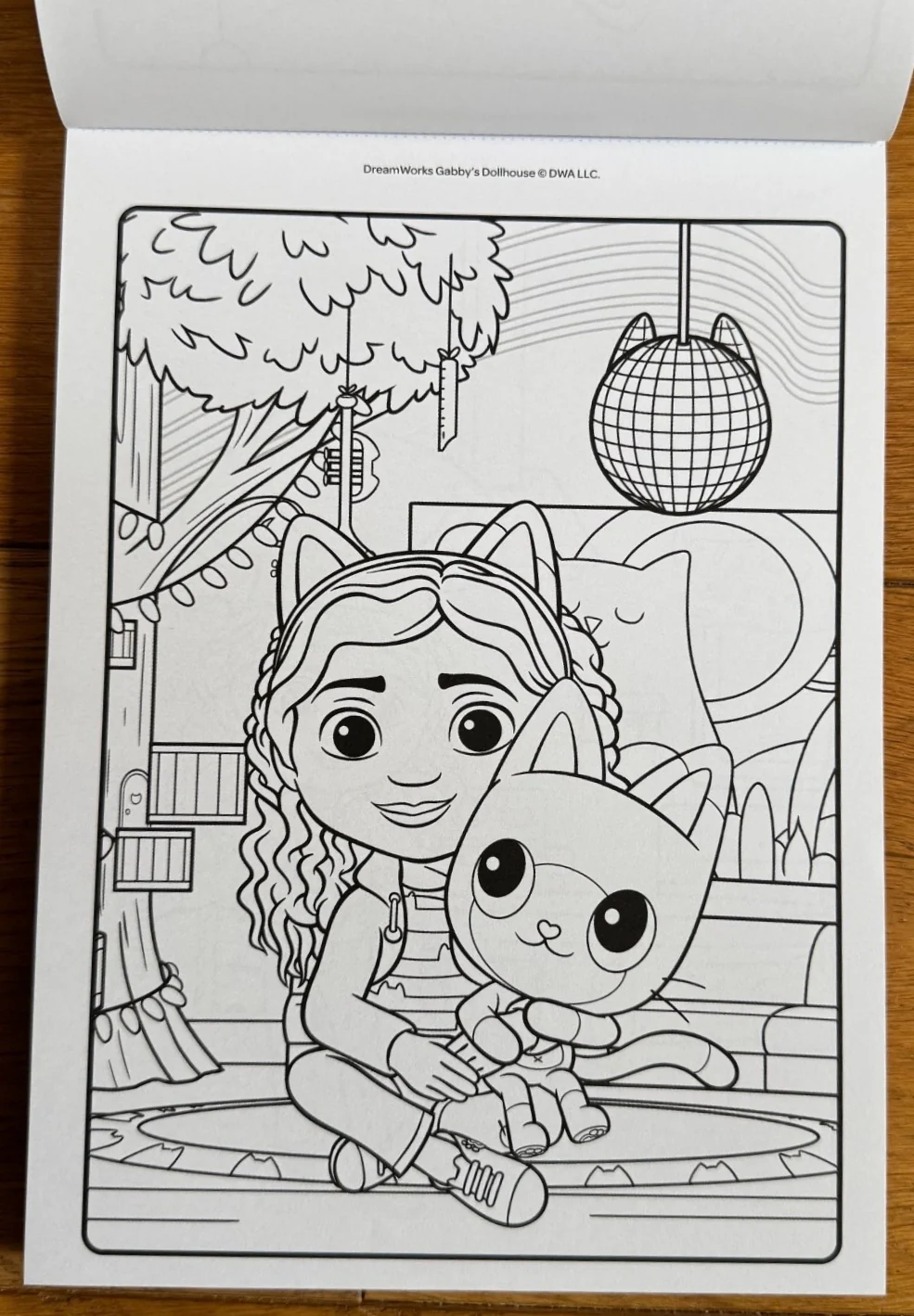 Gabby's Dollhouse Mega Colouring Pad - Image 2