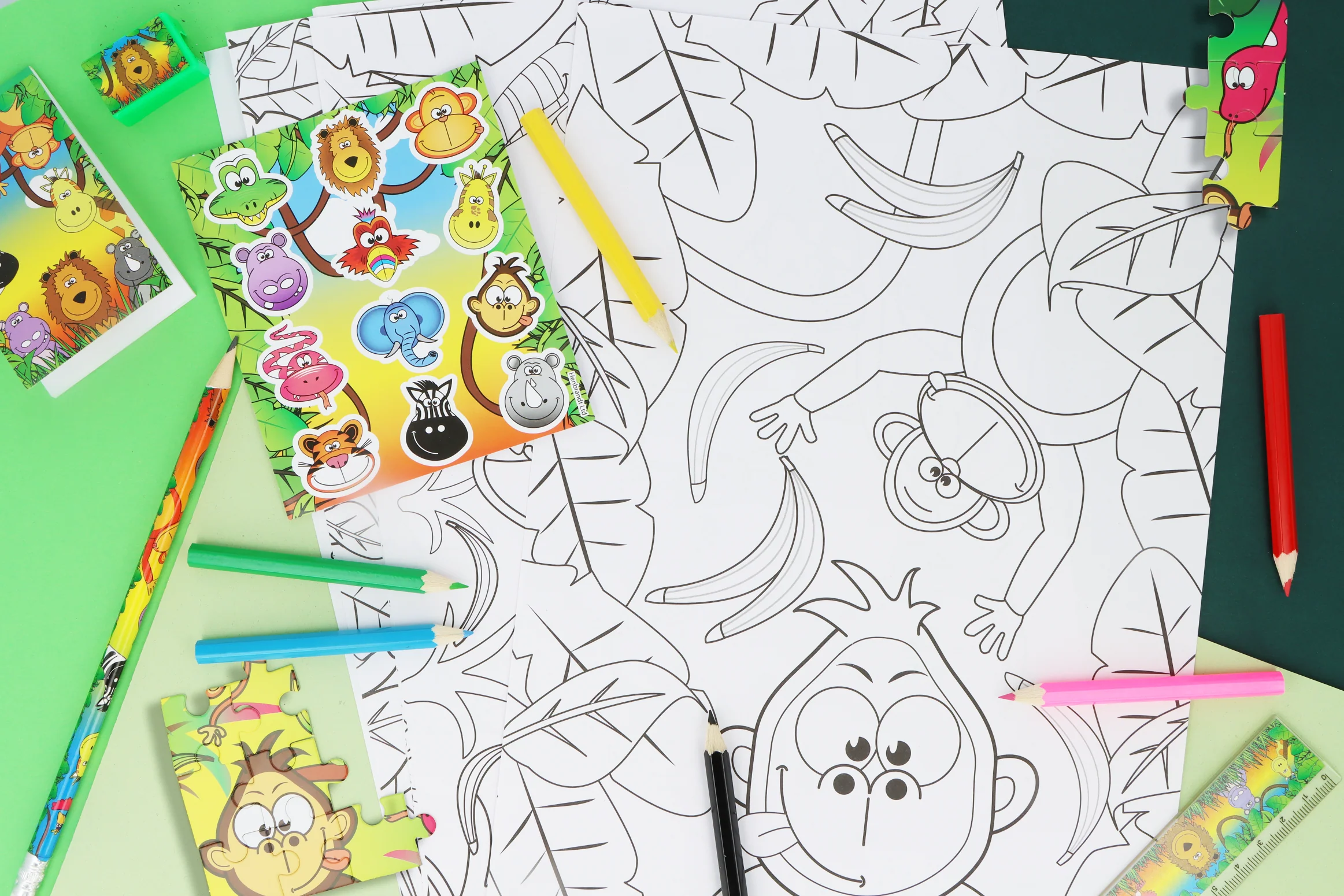 Jungle Colouring Set with Stickers - Image 3