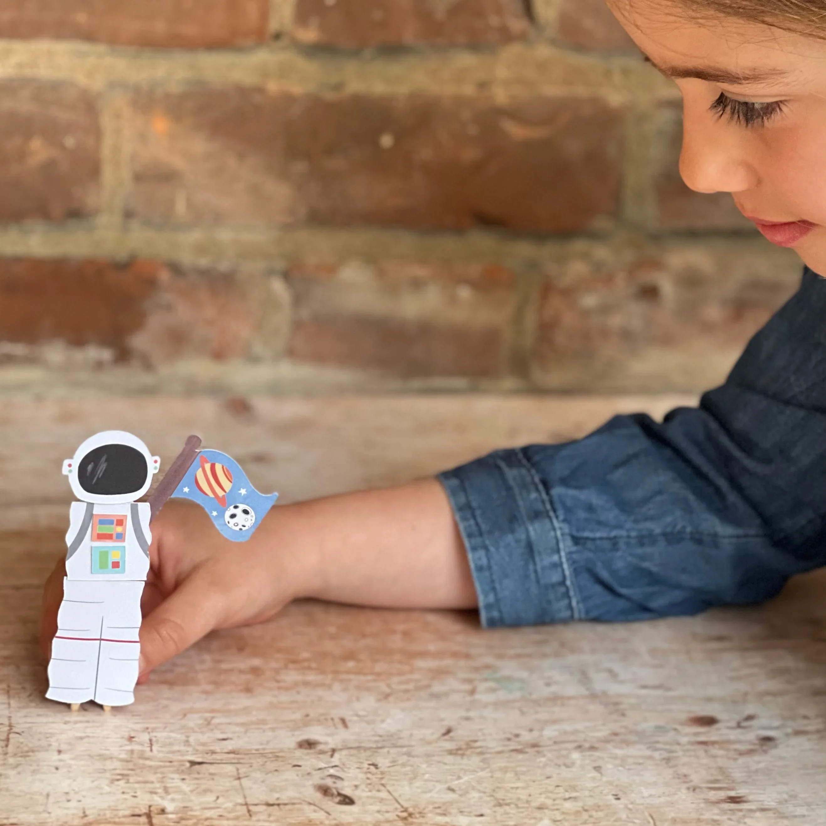 Make Your Own Astronaut Peg Doll - Image 2