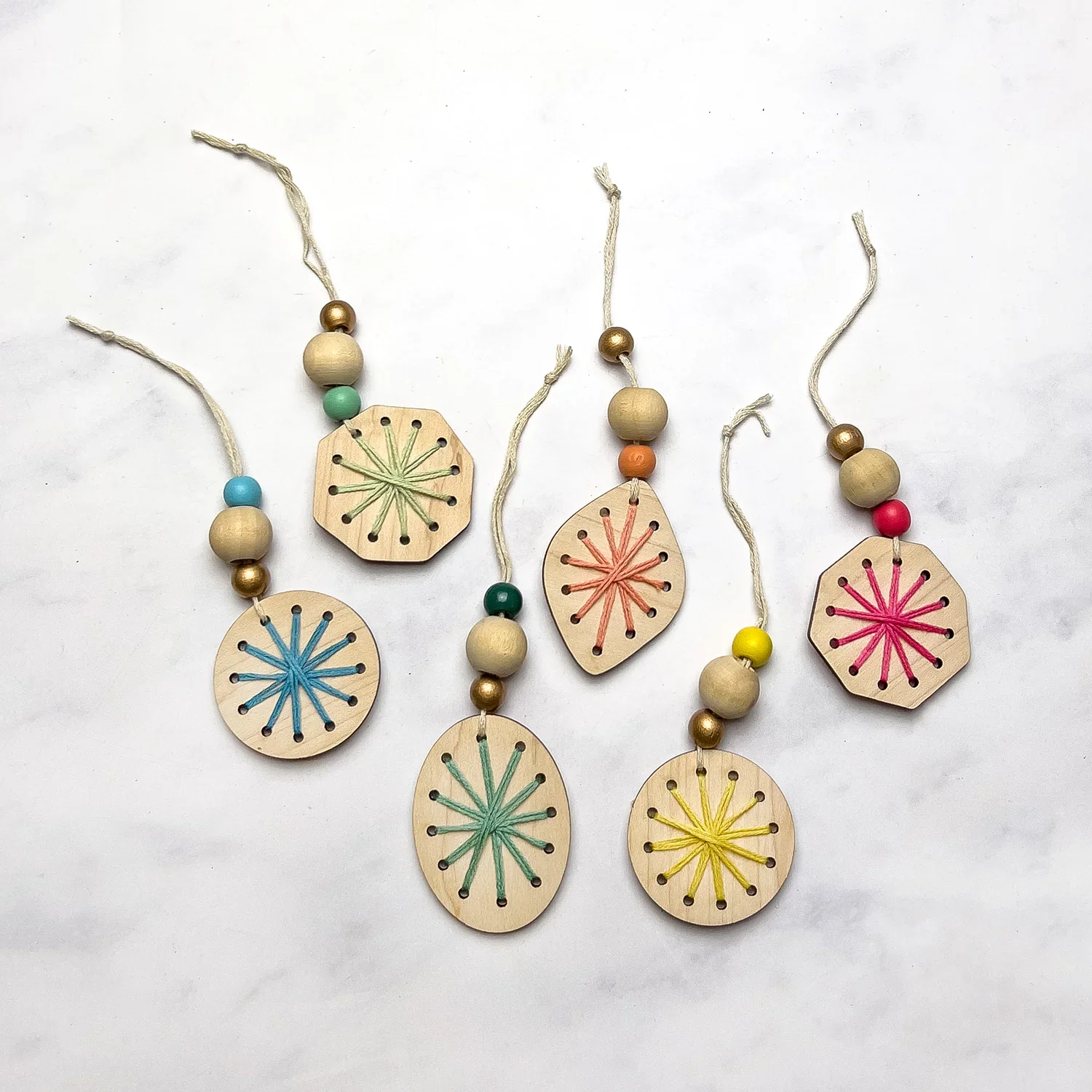 Make Your Own Woven Snowflake Christmas Tree Decorations Kit - Image 4