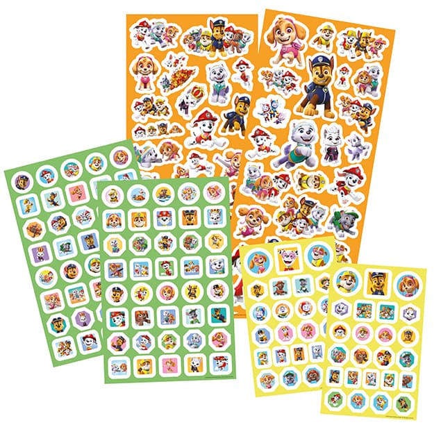Paw Patrol Sticker & Colouring Set Including over 500 Stickers - Image 3