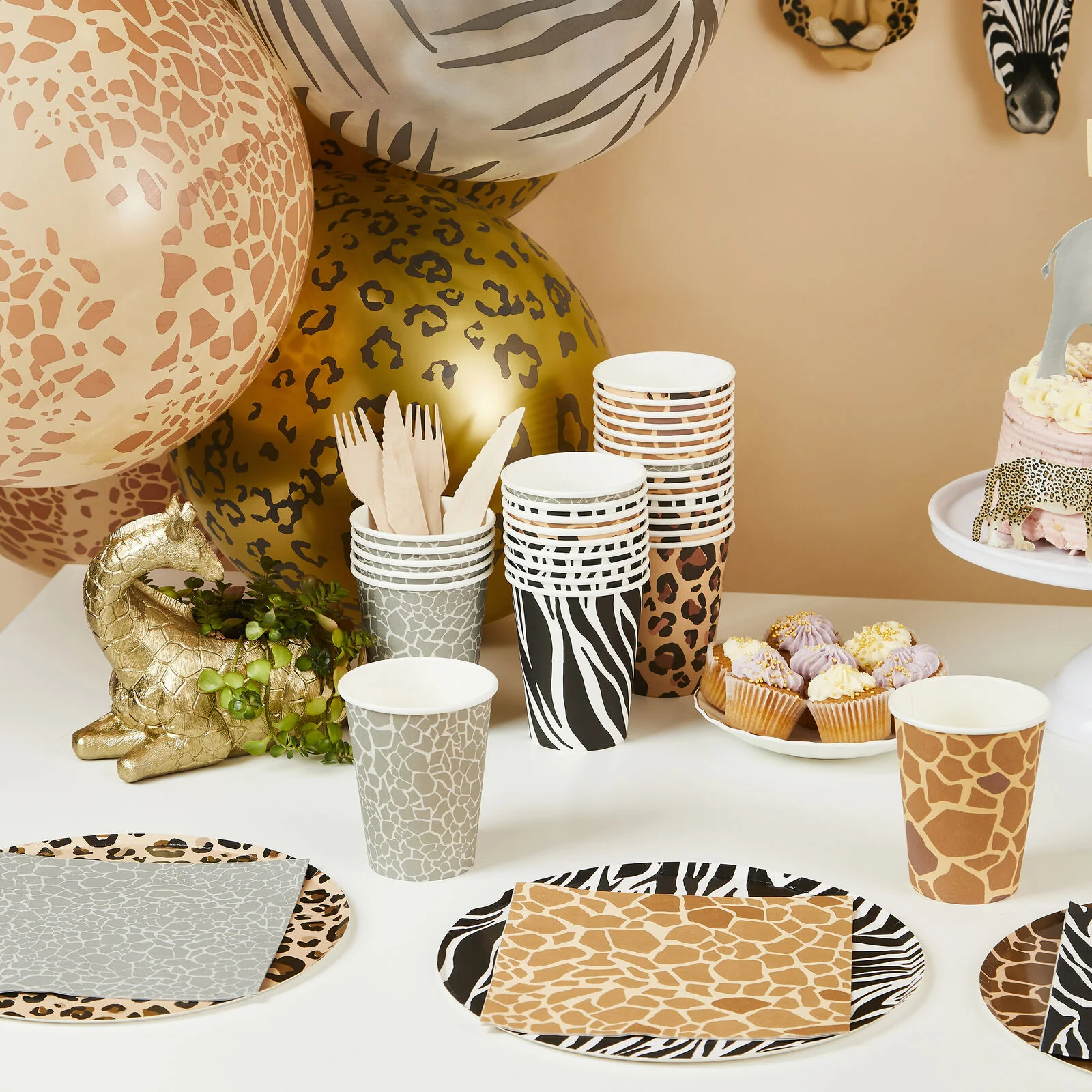 Safari Animal Print Paper Plates (Pack of 8) - Image 4