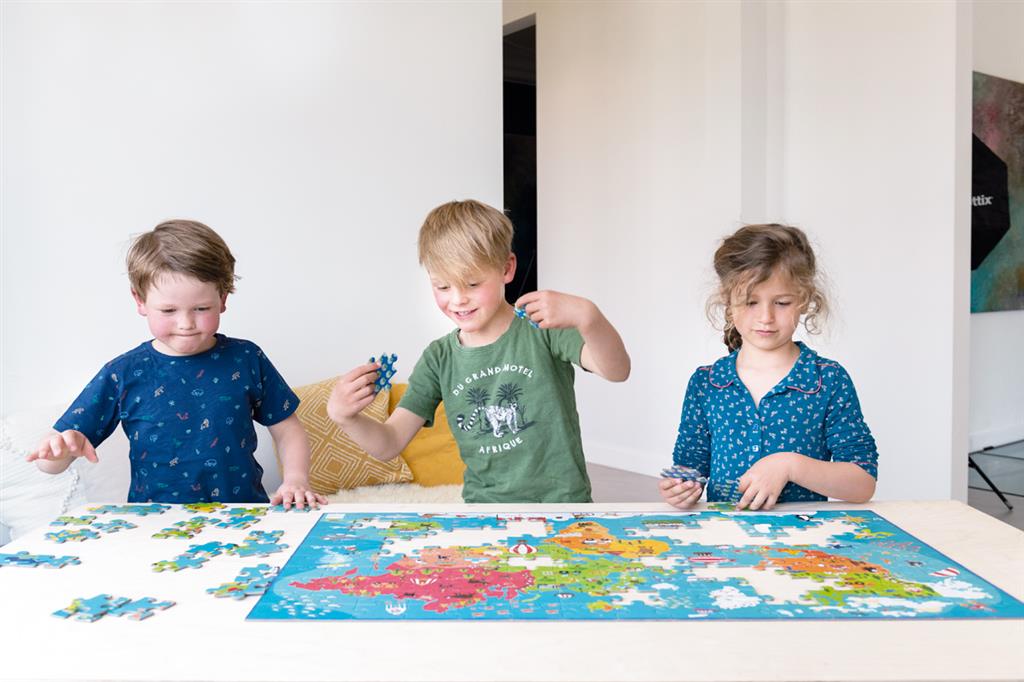 Scratch Puzzle XXL 150pcs – WORLD MAP - Image 4