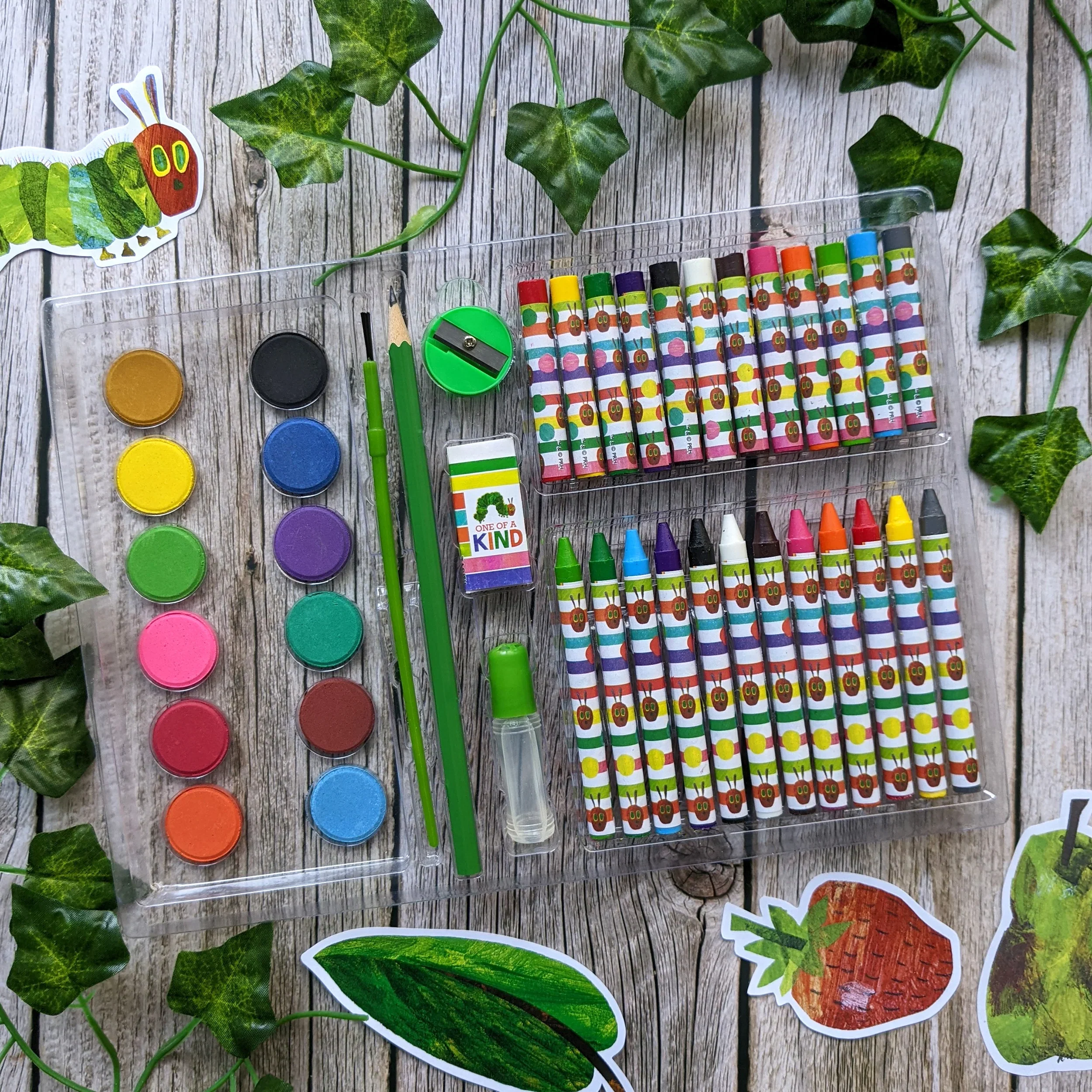 The Very Hungry Caterpillar Children's 42 Piece Art Set - Includes Paints and Crayons - Image 4